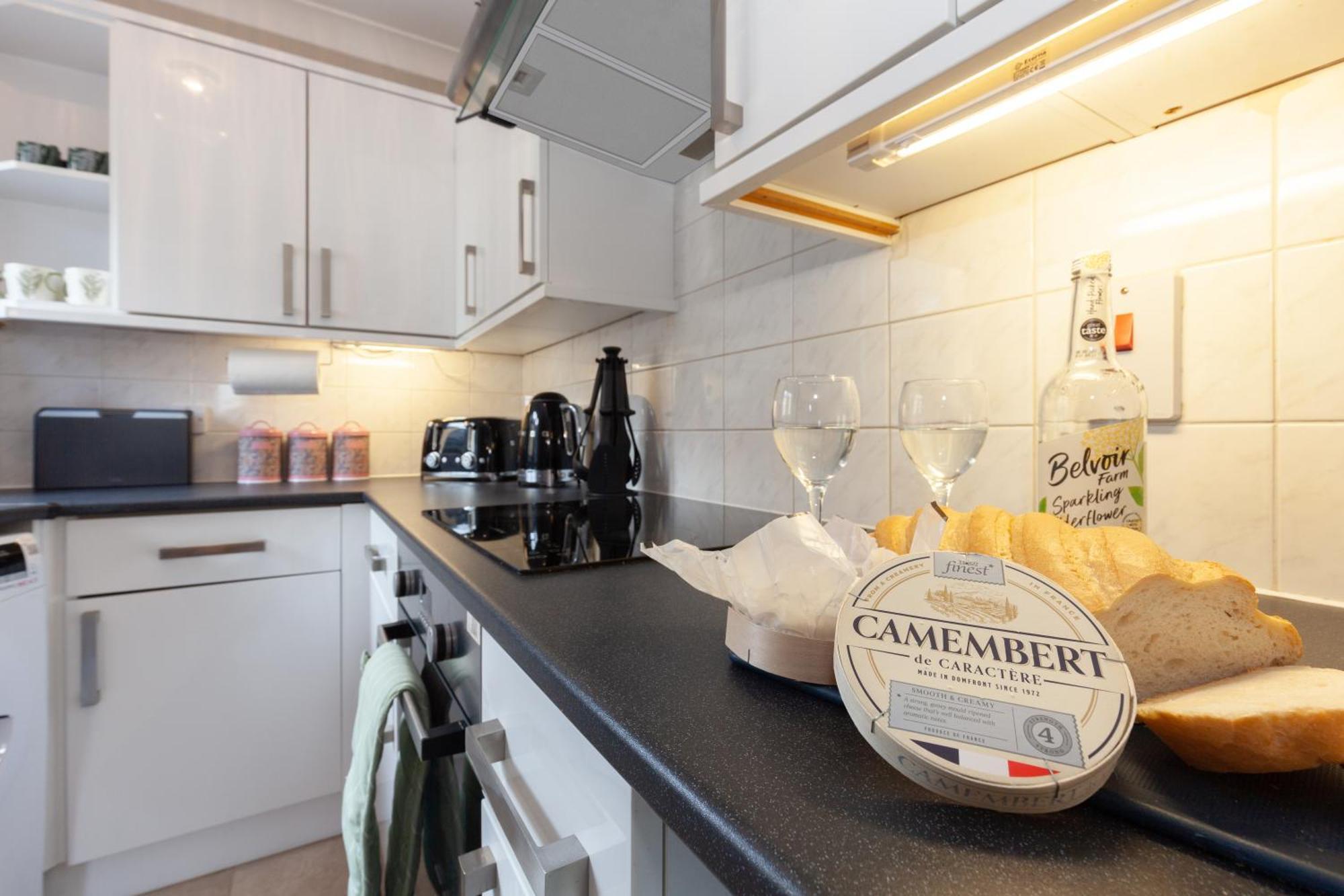 Appartamento A Gem Nestled In The Heart Of Oxford With Parking! Esterno foto